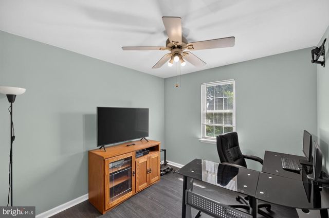 302 MULBERRY DR, Royersford, PA 19468