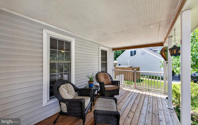 302 MULBERRY DR, Royersford, PA 19468