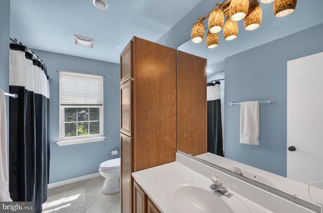 302 MULBERRY DR, Royersford, PA 19468