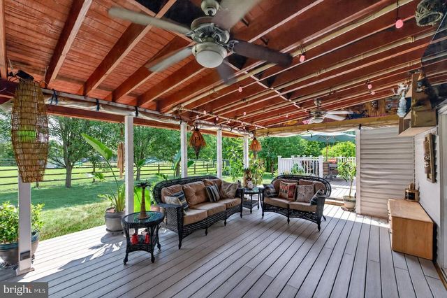 302 MULBERRY DR, Royersford, PA 19468