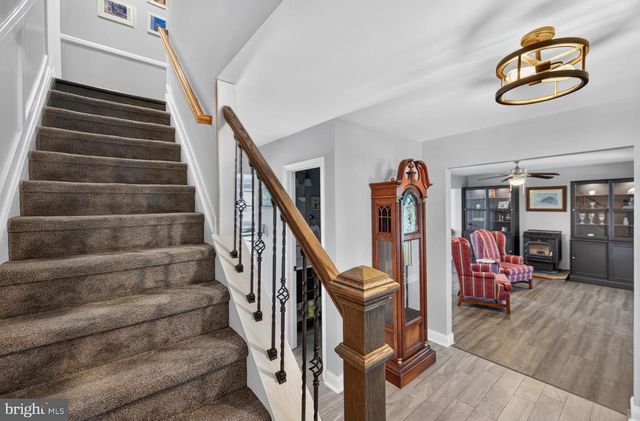 302 MULBERRY DR, Royersford, PA 19468