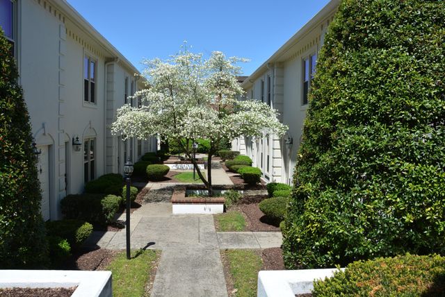 2115 Acklen Ave Apt 5, Nashville, TN 37212