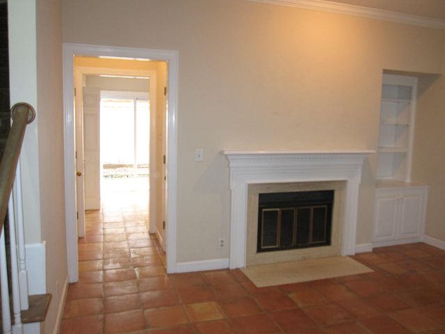 2115 Acklen Ave Apt 5, Nashville, TN 37212