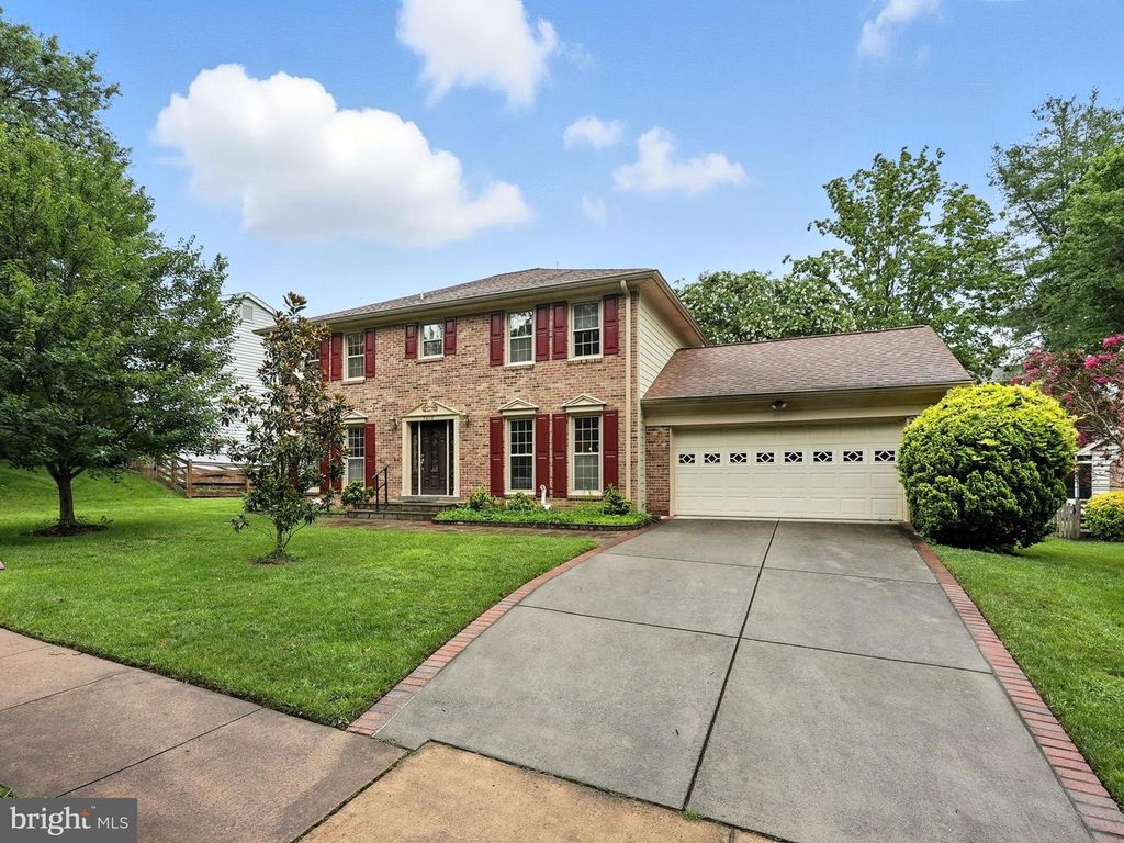 7013 HUNDSFORD LN, Springfield, VA 22153