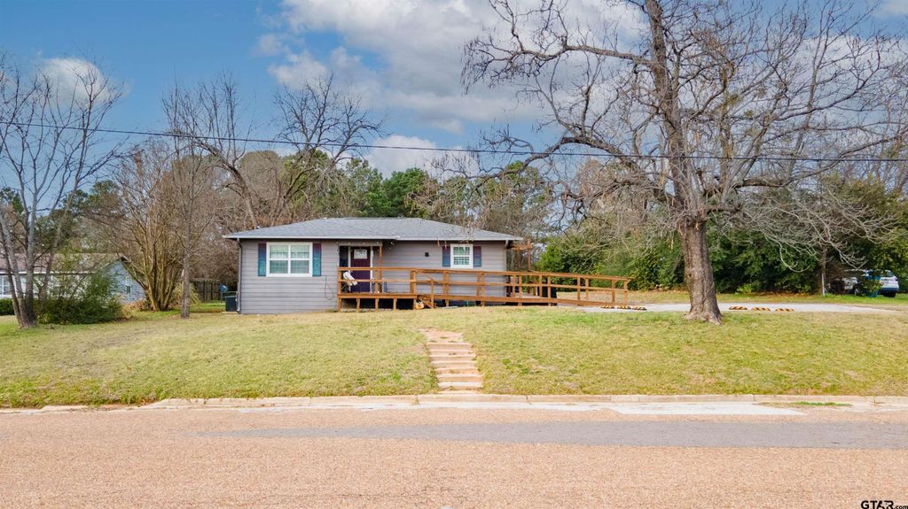 329 LYNCH, Hawkins, TX 75765