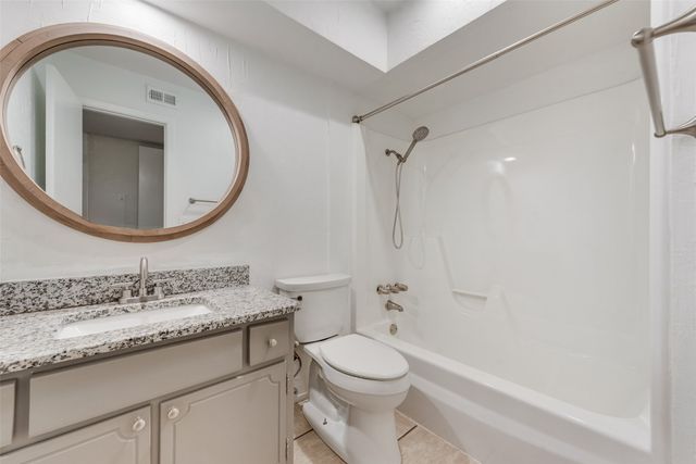7492 E Northwest Highway 143, Dallas, TX 75231