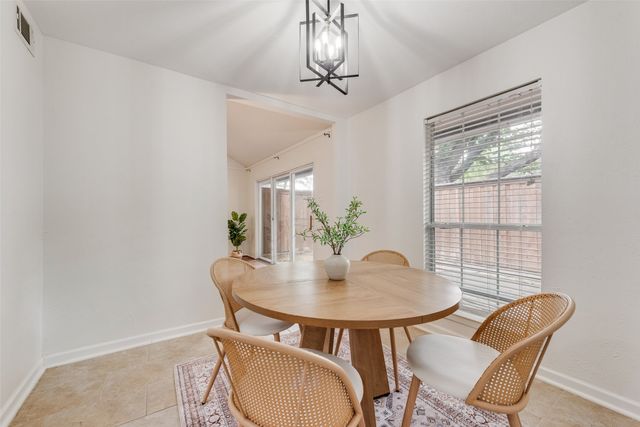 7492 E Northwest Highway 143, Dallas, TX 75231