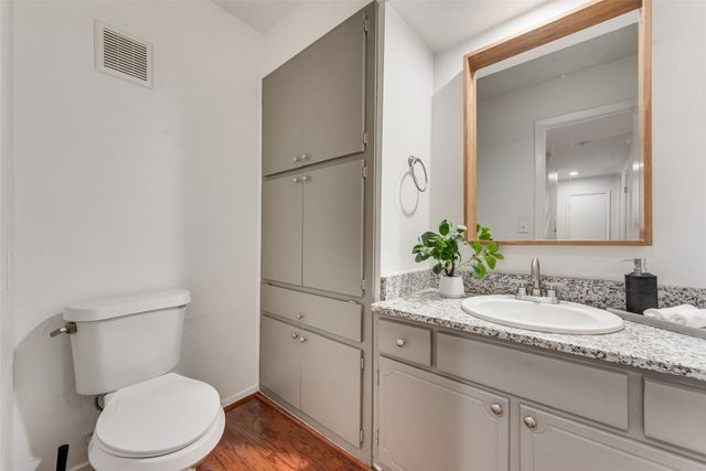 7492 E Northwest Highway 143, Dallas, TX 75231