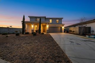 882 Kirkwood Ct, Olivehurst, CA 95961