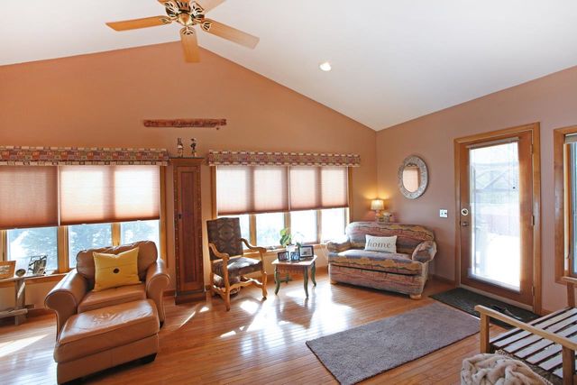 1 Grandview Avenue, Derry, NH 03038