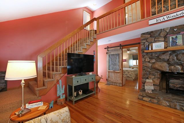 1 Grandview Avenue, Derry, NH 03038