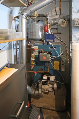 1 Grandview Avenue, Derry, NH 03038