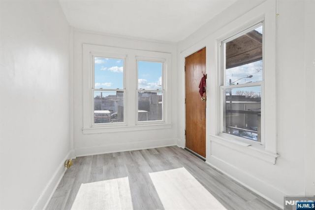 66 Washington Avenue 64, Bergenfield, NJ 07621