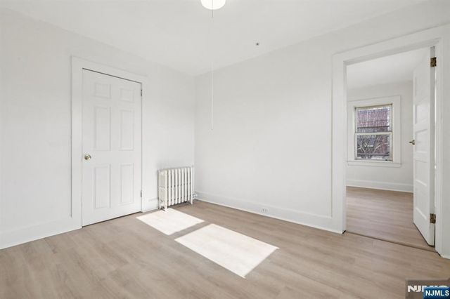 66 Washington Avenue 64, Bergenfield, NJ 07621