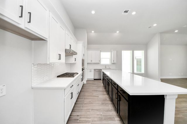 714 Satterwhite Farms Lane, Magnolia, TX 77354