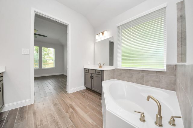 714 Satterwhite Farms Lane, Magnolia, TX 77354