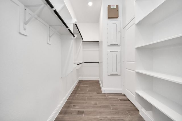 714 Satterwhite Farms Lane, Magnolia, TX 77354