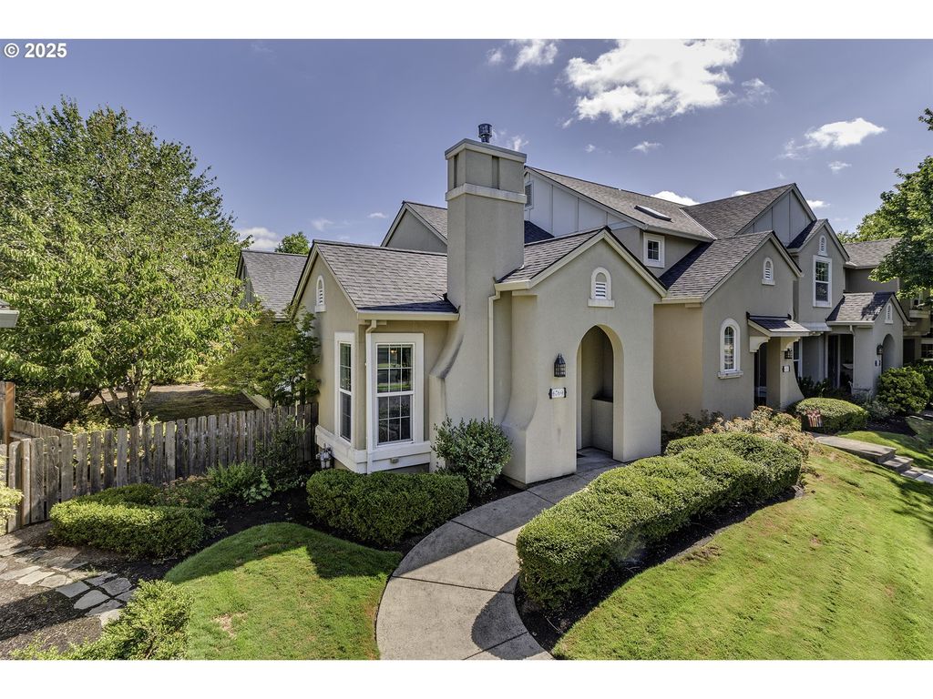 6769 Ne ROSEBAY Dr, Hillsboro, OR 97124