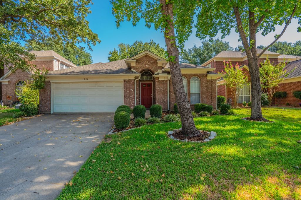 1828 Newton Drive, Flower Mound, TX 75028 — exterior