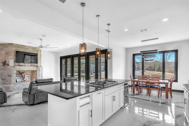 1048 Mountain Bluebird Court, Graford, TX 76449