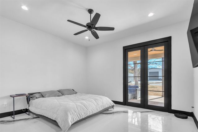 1048 Mountain Bluebird Court, Graford, TX 76449