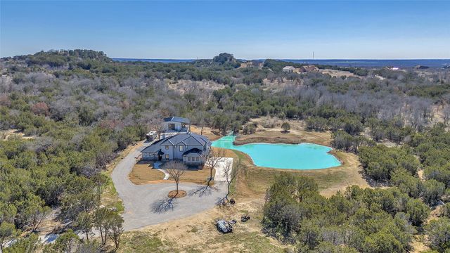 1048 Mountain Bluebird Court, Graford, TX 76449