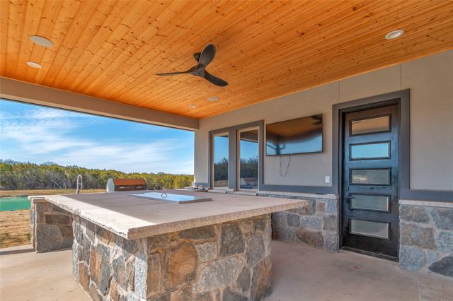 1048 Mountain Bluebird Court, Graford, TX 76449