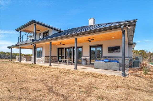 1048 Mountain Bluebird Court, Graford, TX 76449