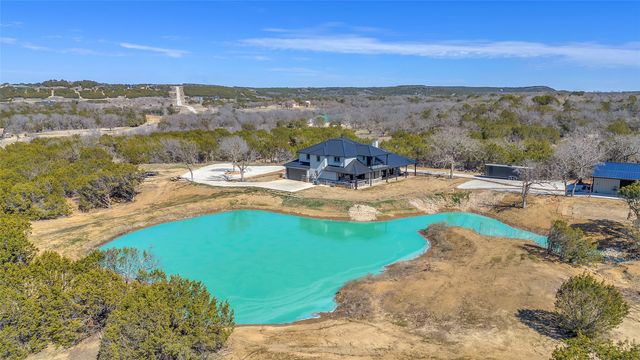 1048 Mountain Bluebird Court, Graford, TX 76449