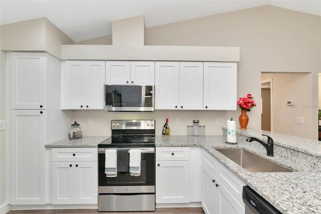 6104 26TH AVENUE E, Bradenton, FL 34208