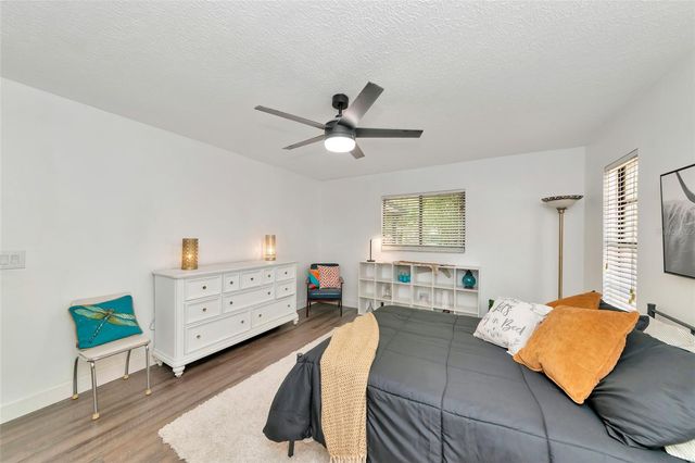 6104 26TH AVENUE E, Bradenton, FL 34208
