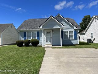 118 Red Cedar, Elizabeth City, NC 27909
