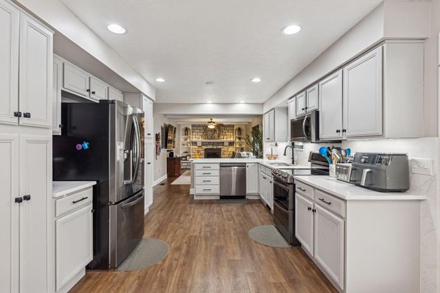 7892 Pleasant Valley Road, Florence, KY 41042