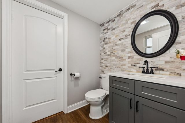 7892 Pleasant Valley Road, Florence, KY 41042