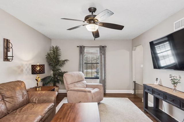 7892 Pleasant Valley Road, Florence, KY 41042