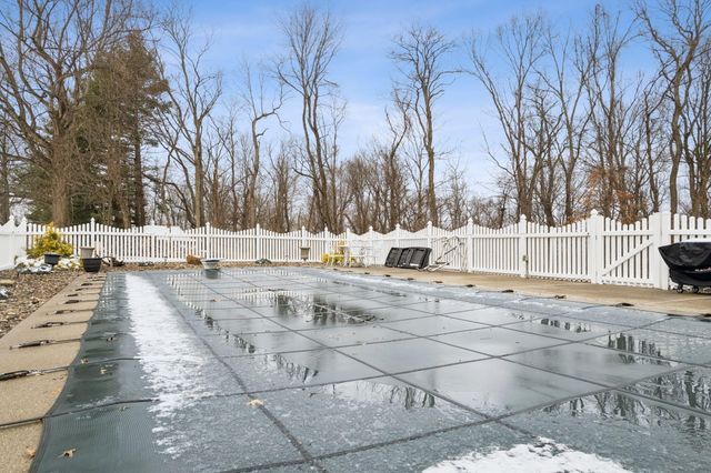 7892 Pleasant Valley Road, Florence, KY 41042