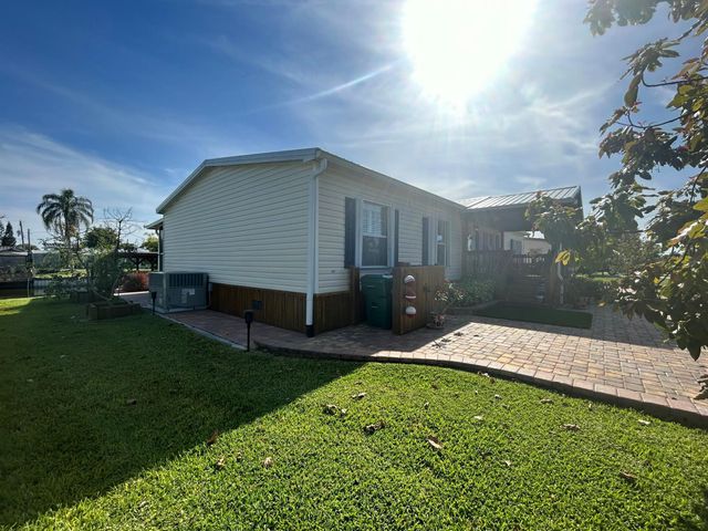 2004 SE 30th Street, Okeechobee, FL 34974