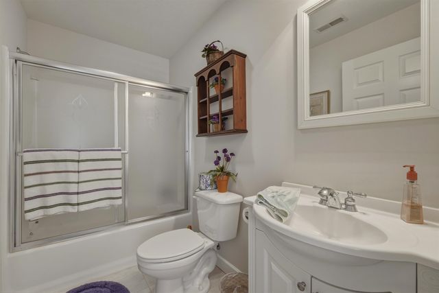 42 McKenzie Court, Milton, WV 25541
