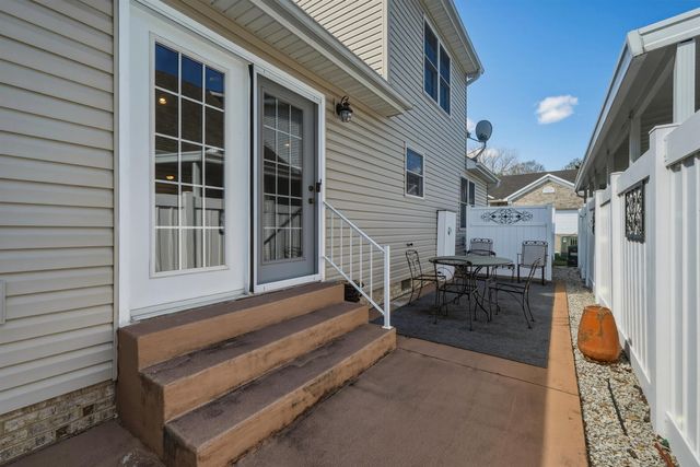 42 McKenzie Court, Milton, WV 25541
