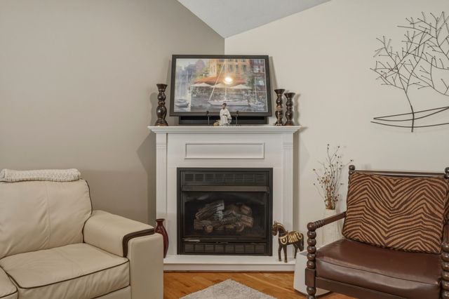 42 McKenzie Court, Milton, WV 25541