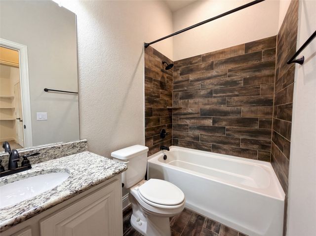 633 Bayonet Drive, Fort Worth, TX 76108