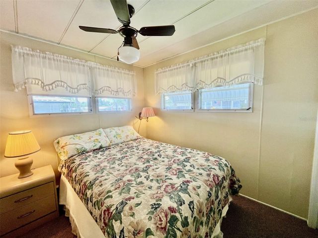 130 MELODY LANE, Tarpon Springs, FL 34689