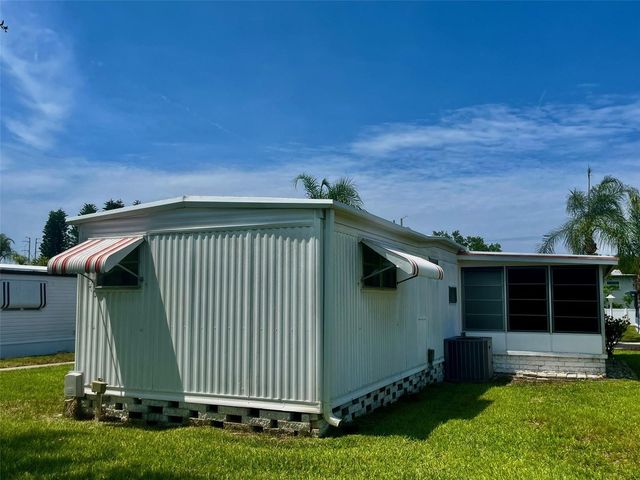 130 MELODY LANE, Tarpon Springs, FL 34689