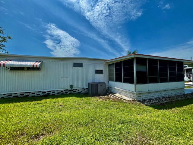 130 MELODY LANE, Tarpon Springs, FL 34689