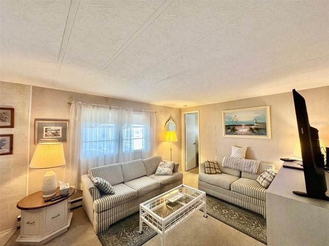 130 MELODY LANE, Tarpon Springs, FL 34689
