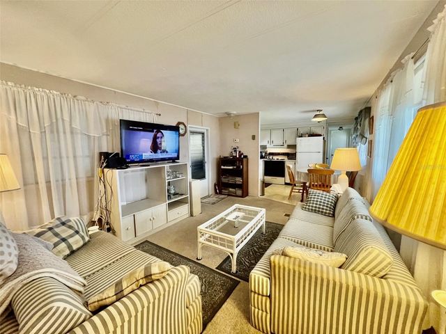 130 MELODY LANE, Tarpon Springs, FL 34689