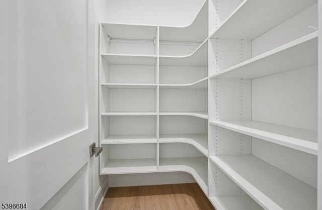 2 Bristol Ridge Rd, Boonton Twp., NJ 07005