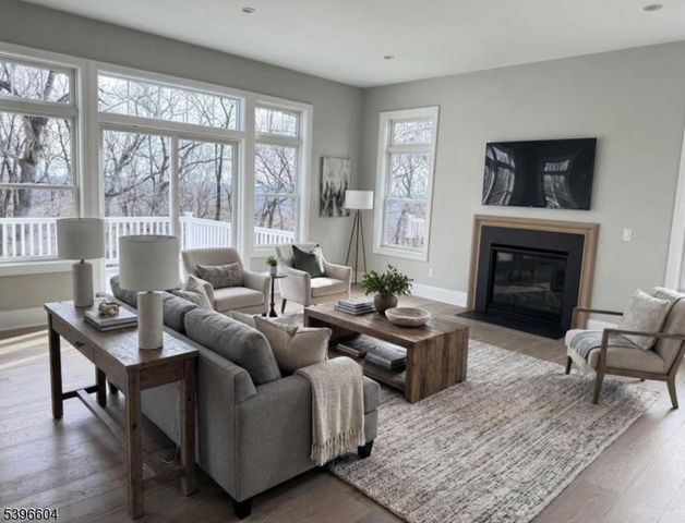 2 Bristol Ridge Rd, Boonton Twp., NJ 07005