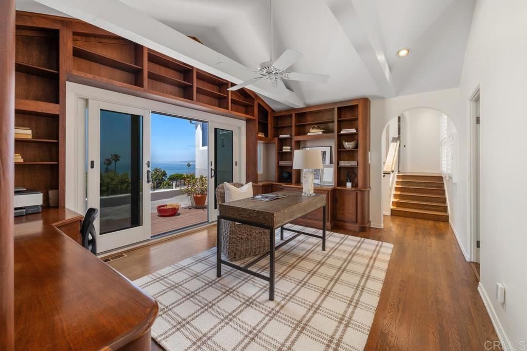 Image 19 of property listing at 1420 La Jolla Knoll, La Jolla, CA 92037