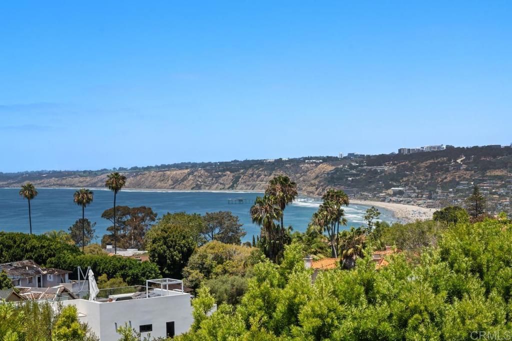 Image 21 of property listing at 1420 La Jolla Knoll, La Jolla, CA 92037